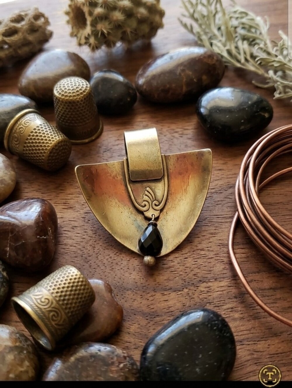 pendant - Picture 1 of 5